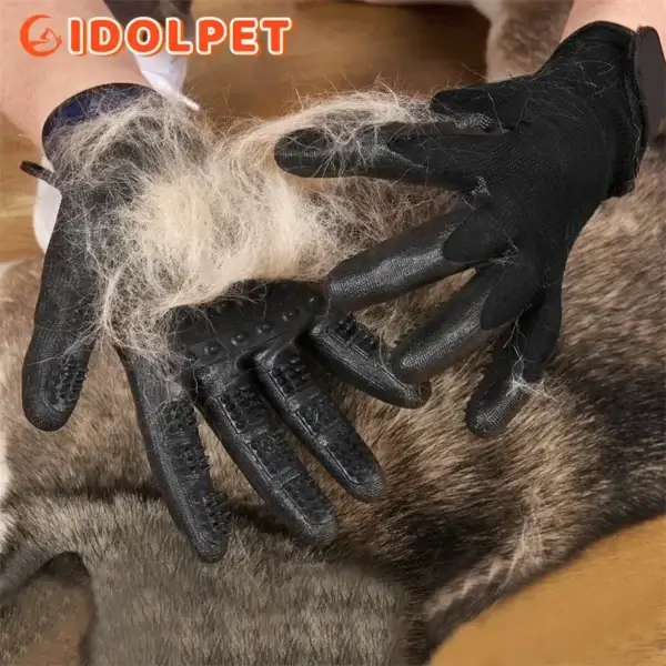 Dog Clippers: Shedding and Bathing Gloves for Pets - Image 4